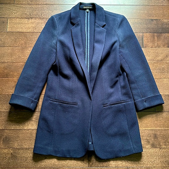 Express Columnist Open Front Boyfriend Blazer
Navy Blue Small - Picture 1 of 9